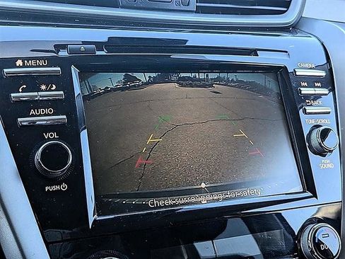 Used 2023 Nissan Murano S AWD/4WD image 5