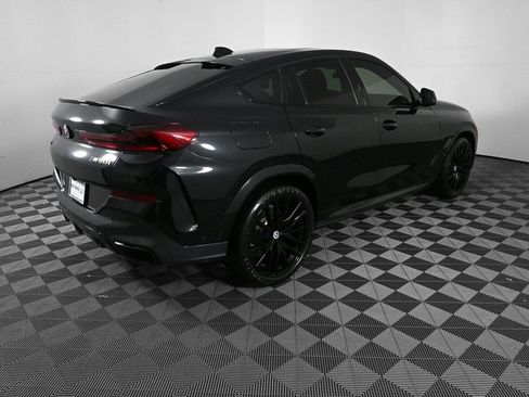 Used 2022 BMW X6 M50i w/ Executive Package image 25