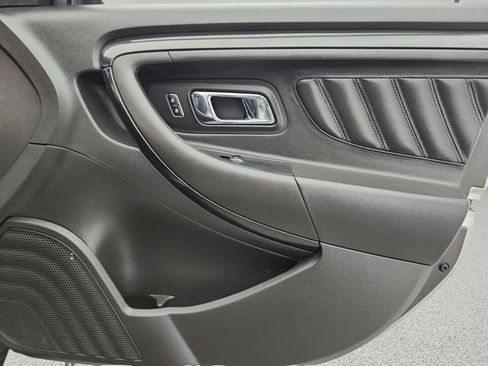Used 2018 Ford Taurus SHO AWD/4WD image 25