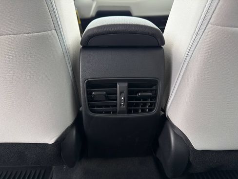 Used 2026 Toyota Corolla Cross L FWD image 22