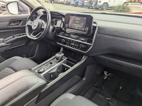 Certified 2024 Nissan Pathfinder SV w/ SV Premium Package image 13