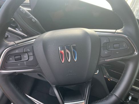 Used 2025 Buick Envista Sport Touring FWD image 27