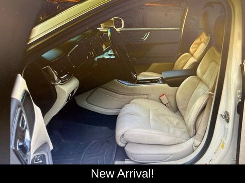 Used 2018 Lincoln Continental Select w/ Continental Climate Package AWD/4WD image 10