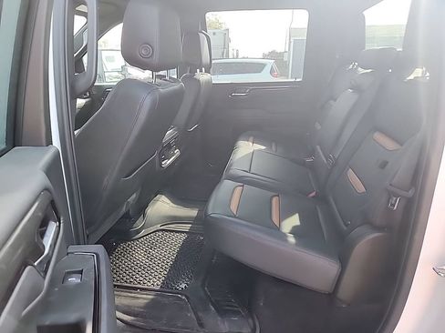 Used 2025 GMC Sierra 2500 AT4 AWD/4WD image 5
