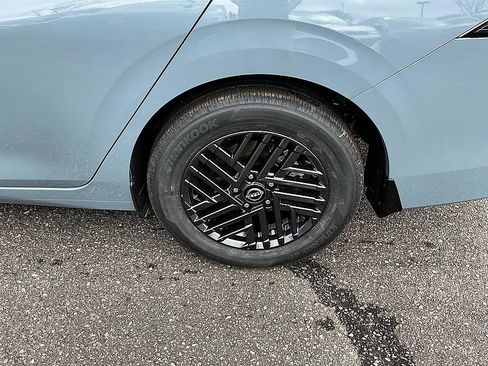 New 2026 Nissan Sentra SV image 8