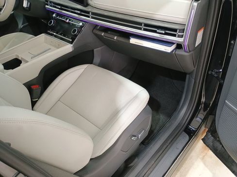 New 2026 Hyundai Santa Fe Limited AWD/4WD image 13