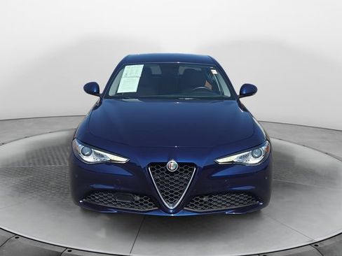 Used 2017 Alfa Romeo Giulia Ti w/ TI Lusso Package RWD image 8