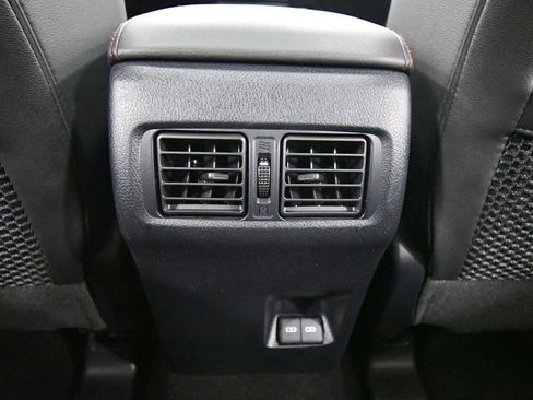 Used 2023 Toyota 4Runner TRD Off-Road Premium w/ Moonroof Package AWD/4WD image 17