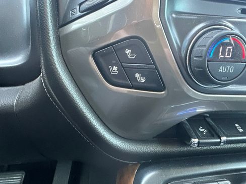 Used 2017 Chevrolet Silverado 1500 High Country AWD/4WD image 22