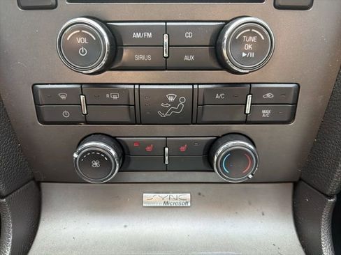 Used 2010 Ford Mustang Premium image 21