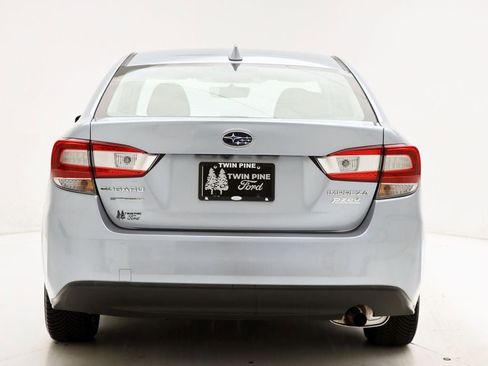 Used 2017 Subaru Impreza 2.0i Premium image 8