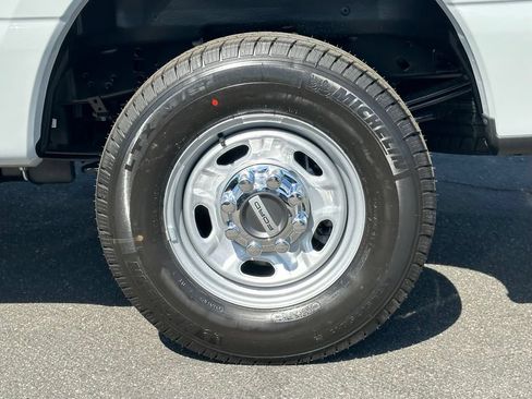 New 2026 Ford F250 XL w/ 360-Degree Camera Package RWD image 14