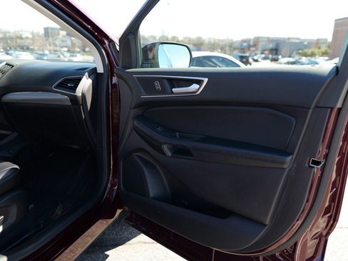 Used 2022 Ford Edge SEL w/ Convenience Package image 25