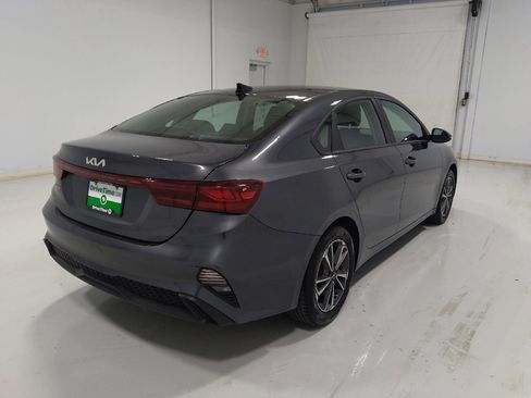Used 2023 Kia Forte LXS w/ LXS Technology Package FWD image 9