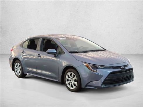 Certified 2026 Toyota Corolla LE FWD image 3