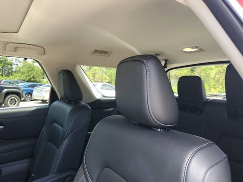 Certified 2023 Nissan Pathfinder SL w/ SL Premium Package image 17