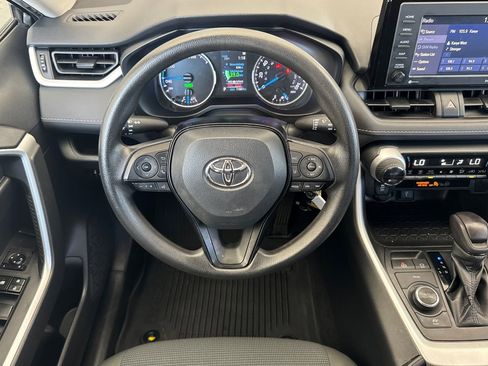 Certified 2021 Toyota RAV4 LE AWD/4WD image 13