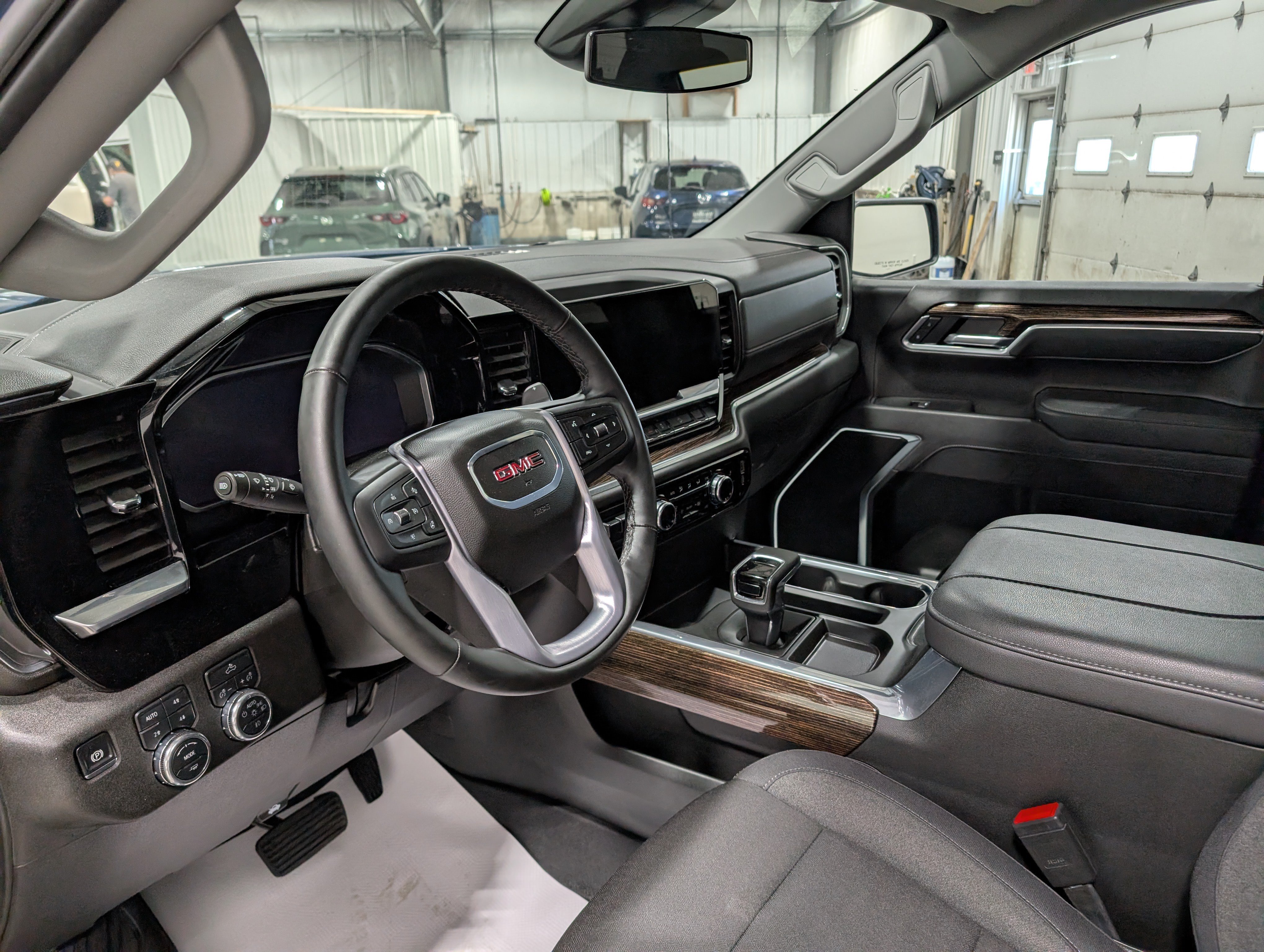 Used 2026 GMC Sierra 1500 Elevation AWD/4WD image 15