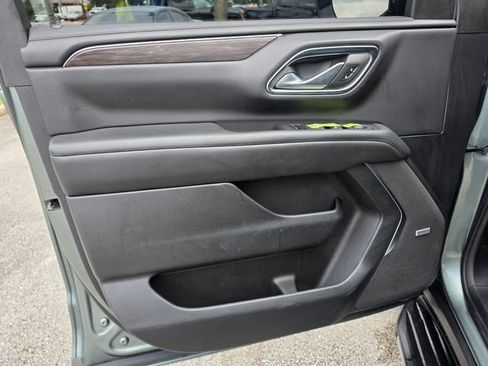 Used 2024 Chevrolet Tahoe LT RWD image 18
