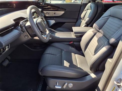 New 2026 Lincoln Nautilus Reserve image 7