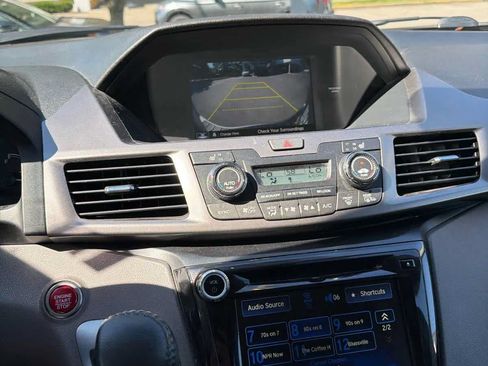 Used 2016 Honda Odyssey Touring image 6