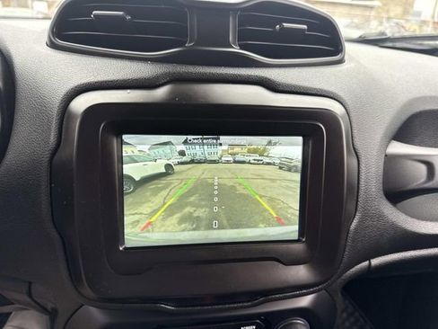 Used 2021 Jeep Renegade Latitude w/ Convenience Group image 26