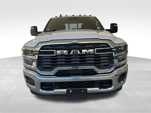 Used 2025 RAM 3500 Tradesman image 12