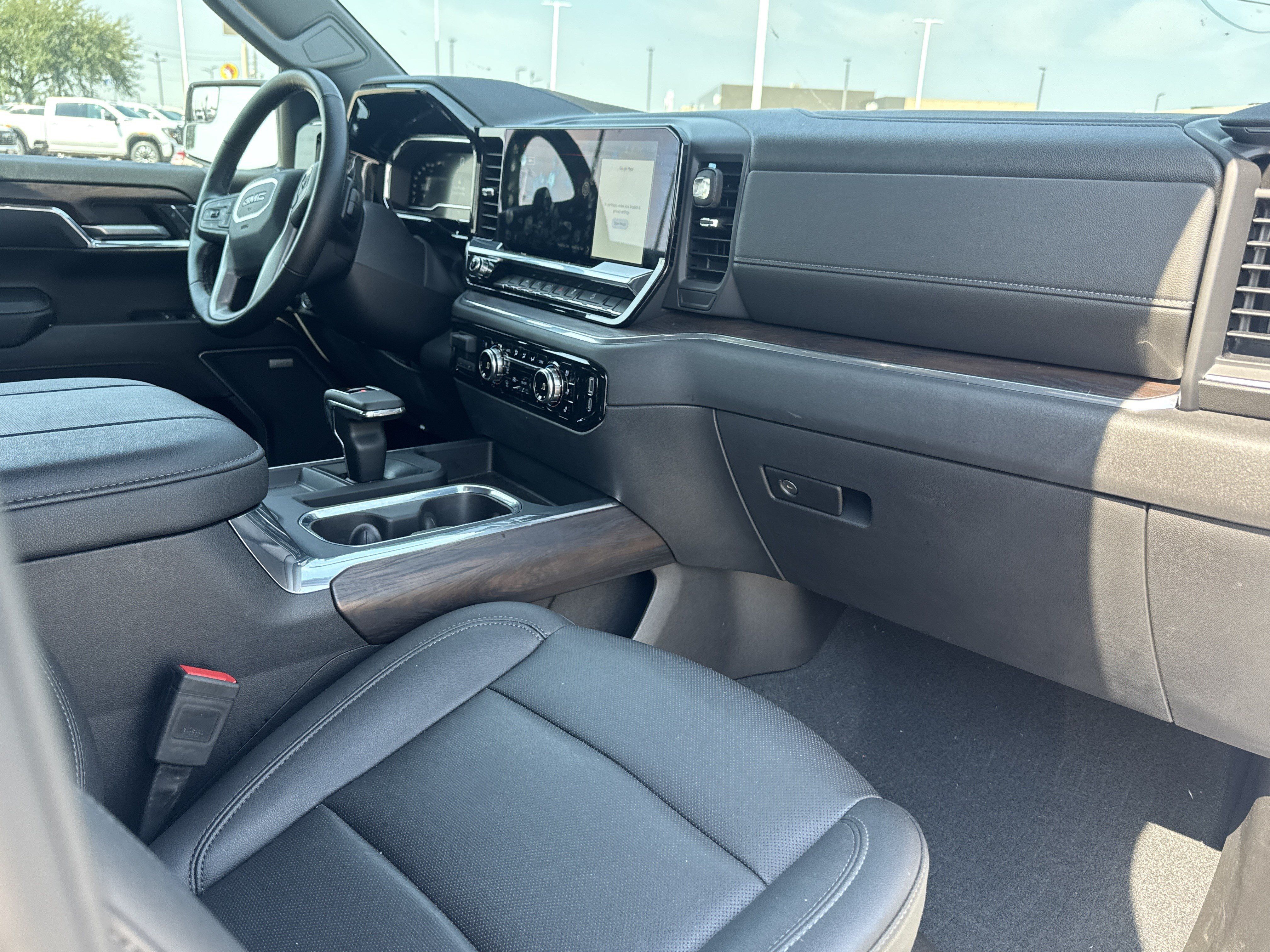 Used 2023 GMC Sierra 1500 SLT w/ SLT Premium Package AWD/4WD image 14