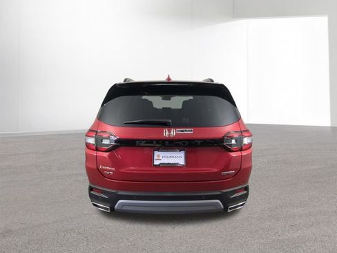 New 2025 Honda Pilot Touring image 14