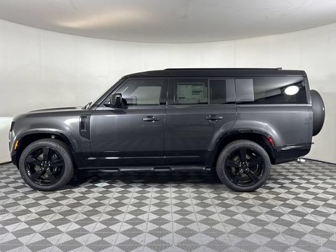 New 2026 Land Rover Defender 130 V8 AWD/4WD image 2