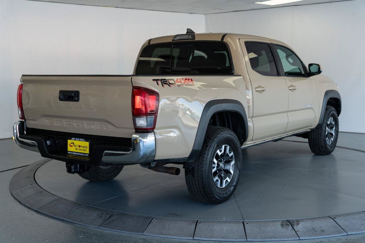 Used 2019 Toyota Tacoma TRD Off-Road AWD/4WD image 7
