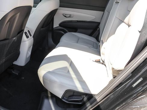 Certified 2025 Hyundai Tucson Limited AWD/4WD image 32