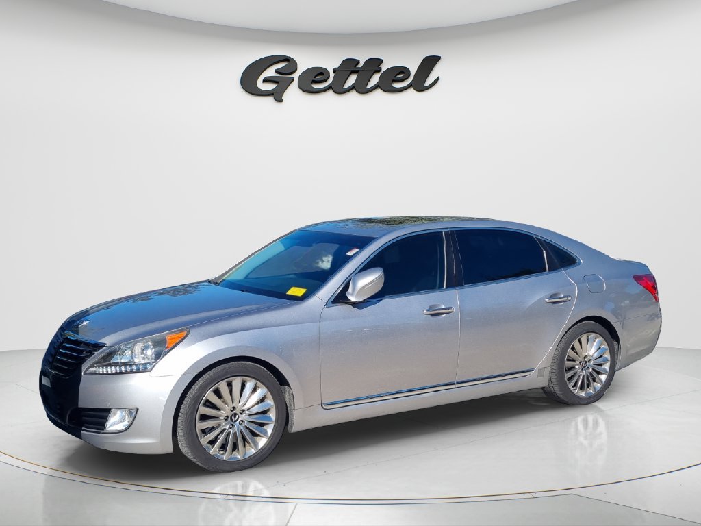 Used 2014 Hyundai Equus Signature RWD image 1