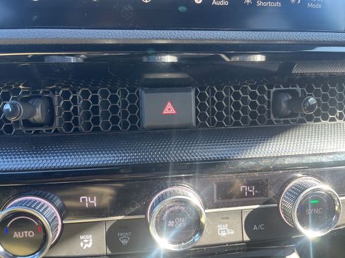 Used 2023 Honda CR-V Sport Touring image 17