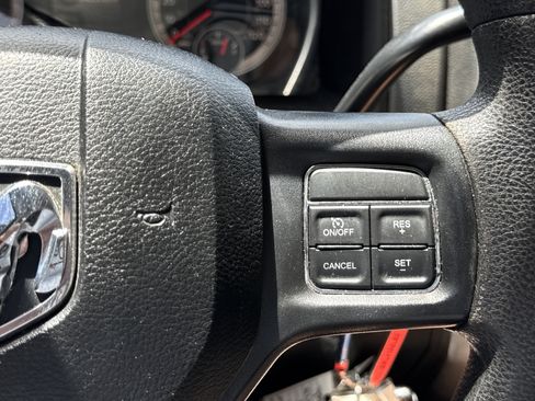 Used 2018 RAM 2500 Tradesman w/ Chrome Appearance Group AWD/4WD image 13