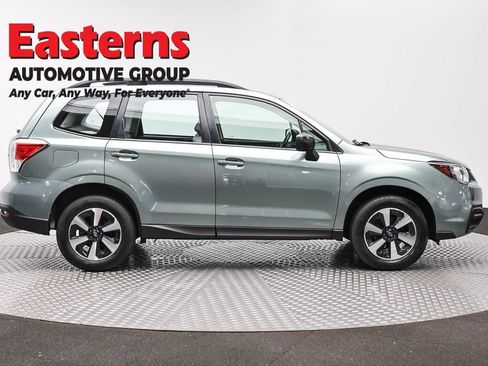 Used 2018 Subaru Forester 2.5i w/ Alloy Wheel Package AWD/4WD image 4