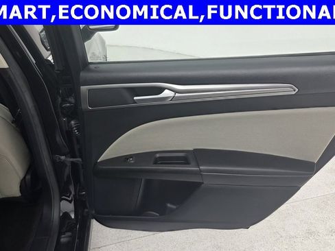 Used 2018 Ford Fusion S image 26