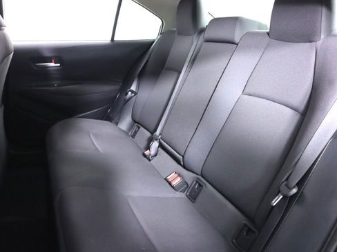 Used 2021 Toyota Corolla LE FWD image 32