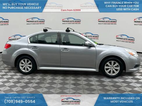 Used 2010 Subaru Legacy 2.5i Premium image 8