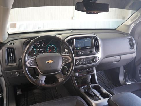 Used 2021 Chevrolet Colorado LT w/ Redline Special Edition AWD/4WD image 16
