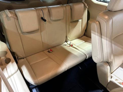 Used 2015 Toyota Highlander Limited image 19