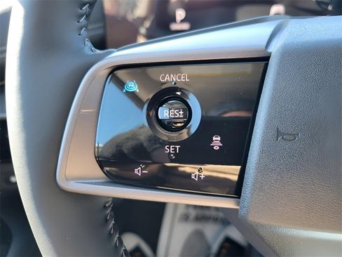 New 2025 Nissan Murano SV image 8