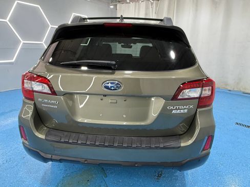 Used 2017 Subaru Outback 2.5i Limited AWD/4WD image 6