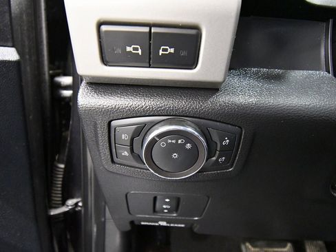 Used 2018 Ford F350 Lariat w/ FX4 4x4 Off Road Package image 19