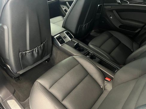Used 2013 Porsche Panamera 4 image 29