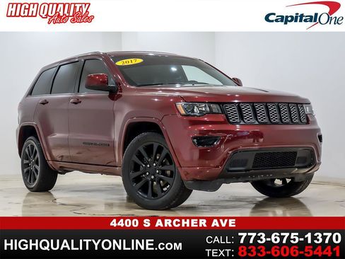 Used 2017 Jeep Grand Cherokee Altitude image 1
