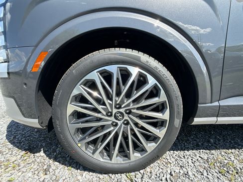 New 2026 Hyundai Palisade Calligraphy FWD image 12