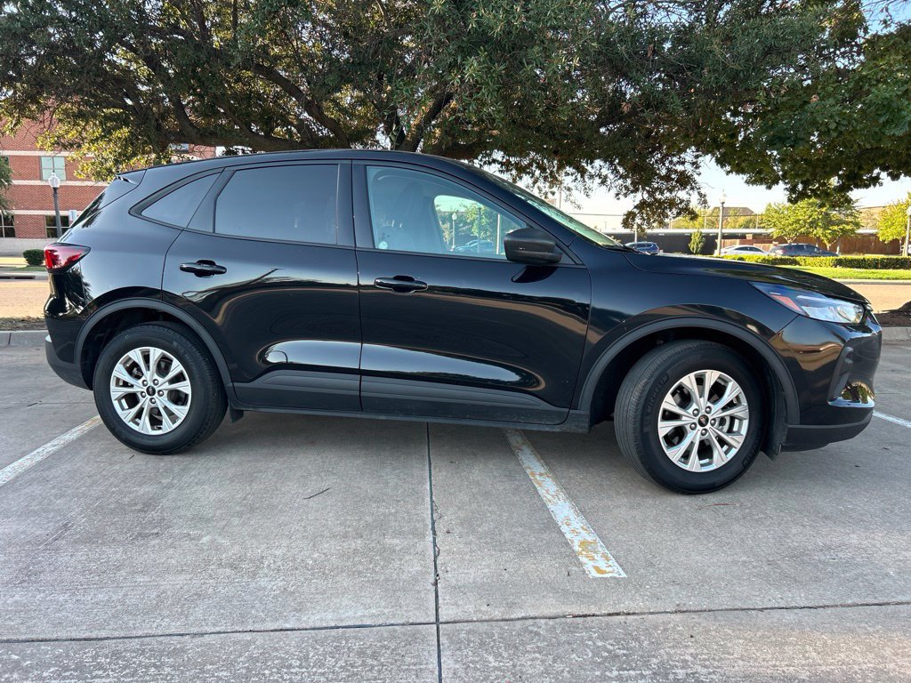 Used 2025 Ford Escape Active FWD image 7