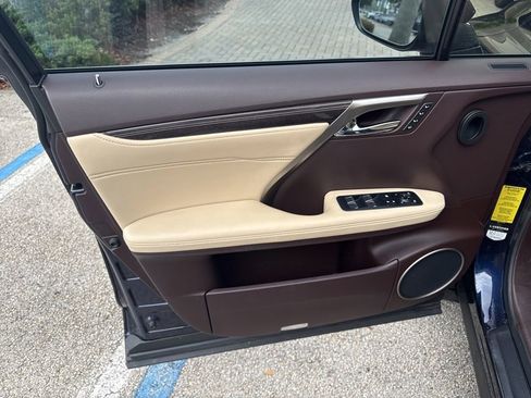 Used 2018 Lexus RX 350L Luxury w/ Accessory Package FWD image 17