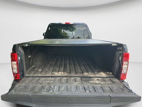 Used 2021 Ford F350 Lariat w/ Chrome Package image 10